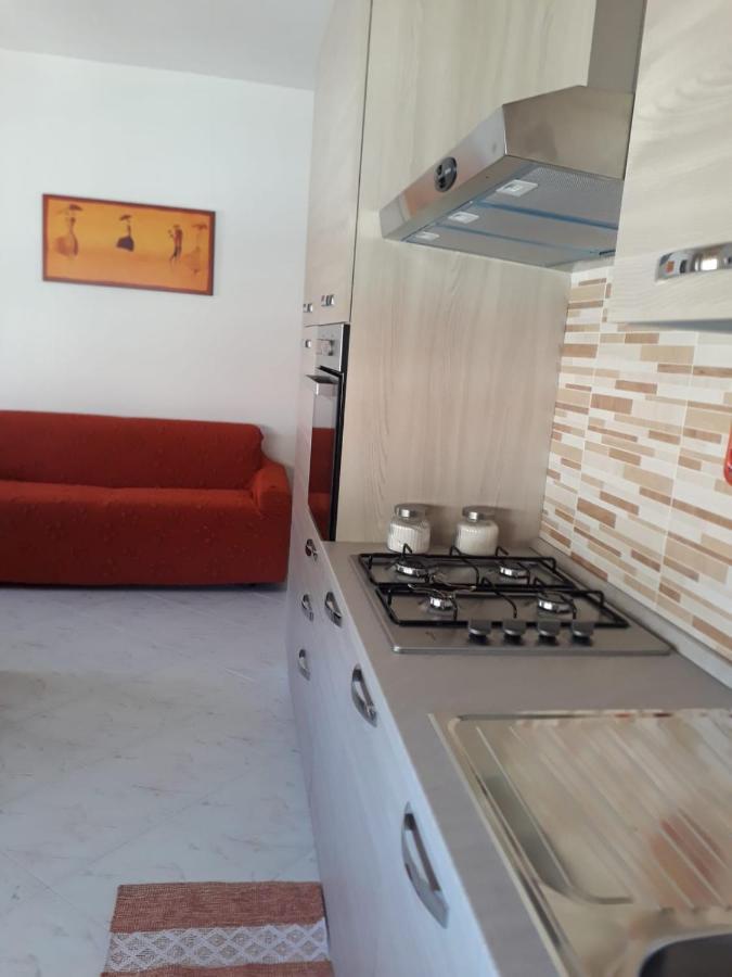 Il Girasole Apartment Боза Екстериор снимка